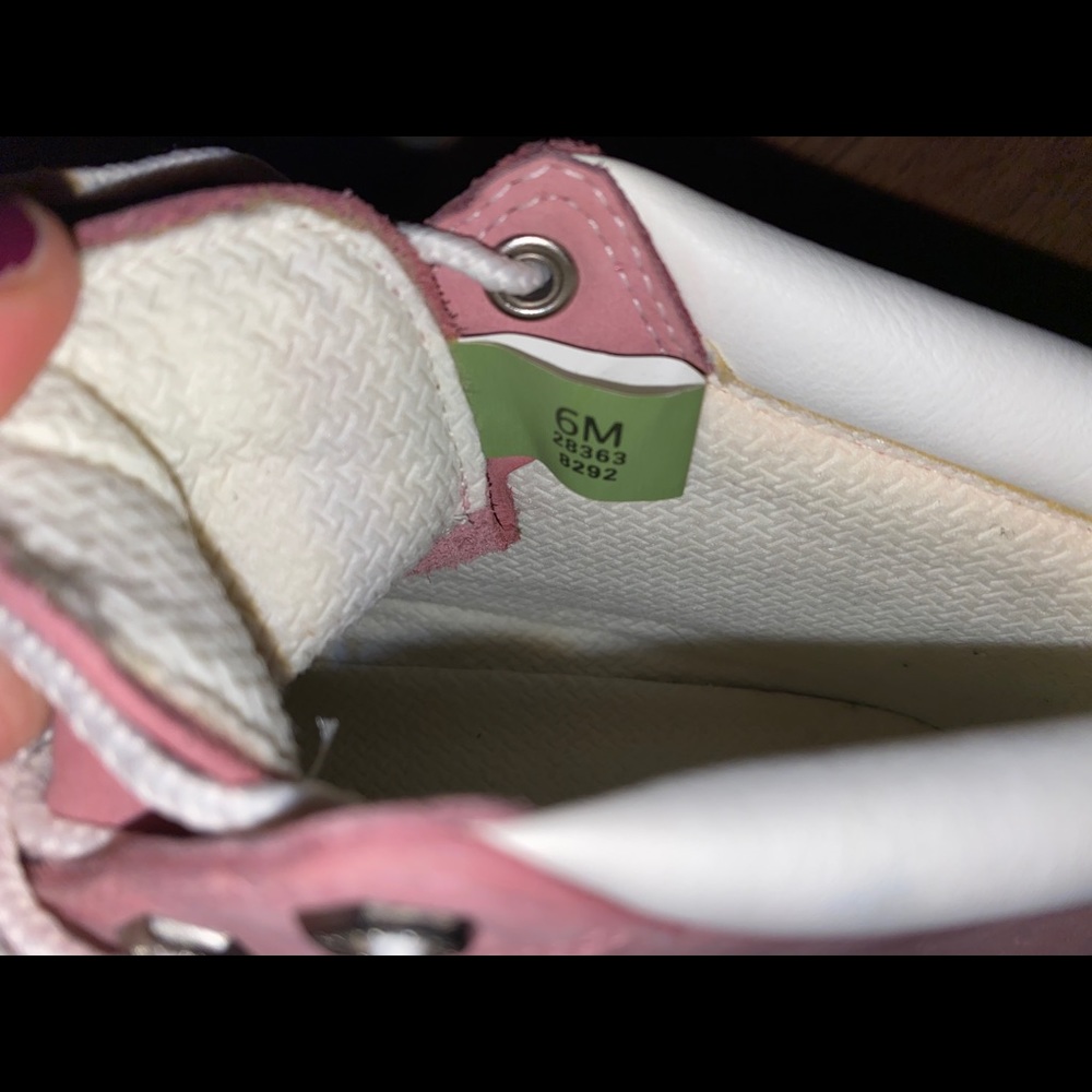 Pink Timberlands - image 3